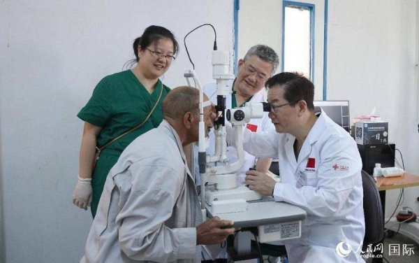 股票配资代码 “中国医生让我重见光明”